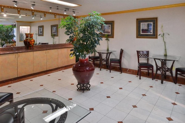 Americas Best Value Inn & Suites - Fontana image 17