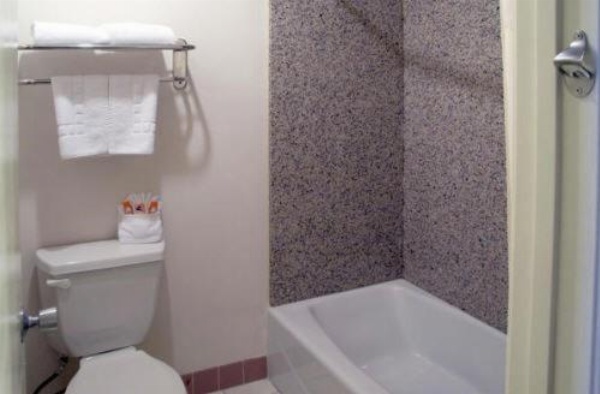Americas Best Value Inn & Suites - Fontana image 30